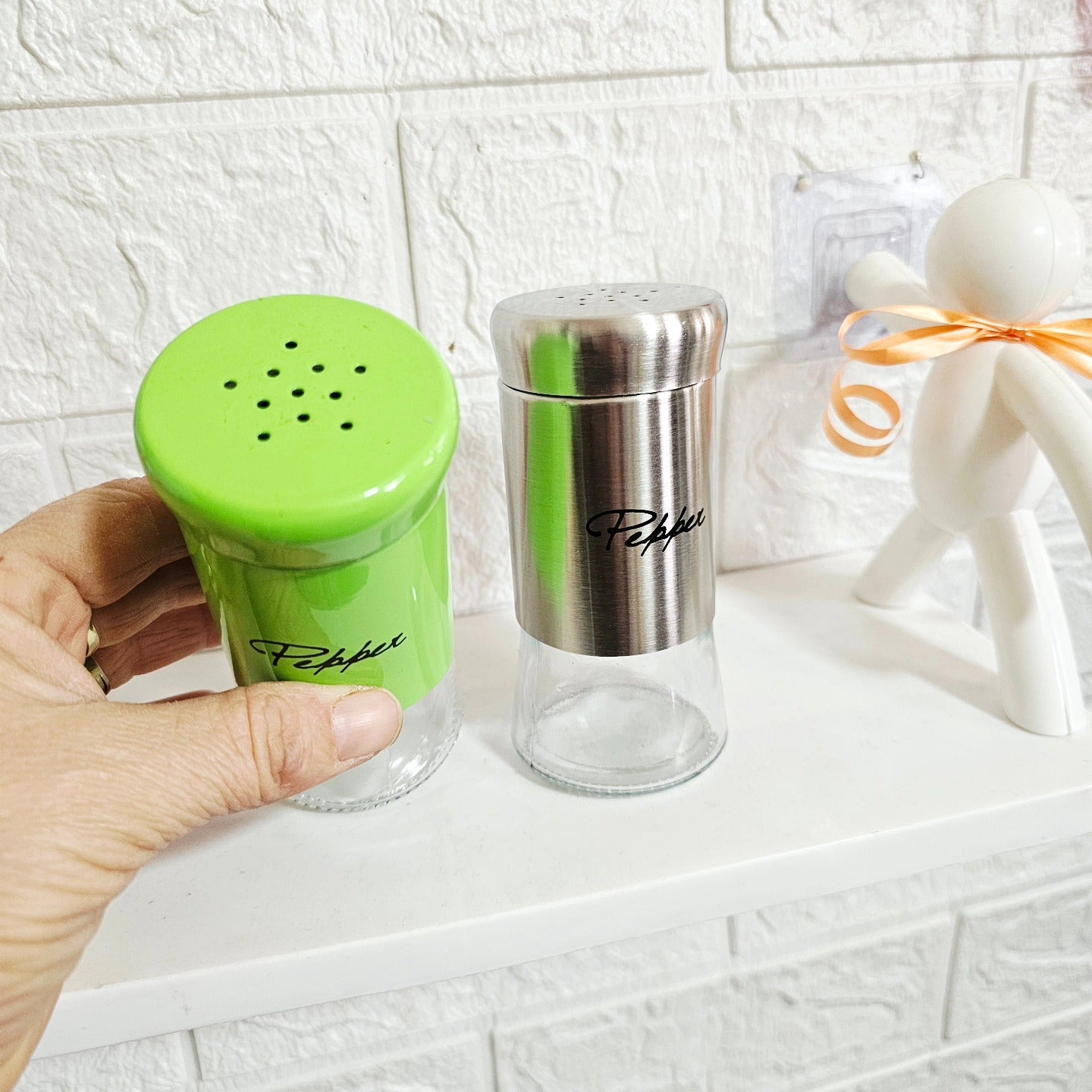Seasoning Pepper Shaker