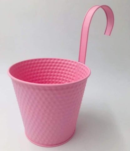 1 PC Metal Hanging Flower Pots - Techmanistan in Pakistan