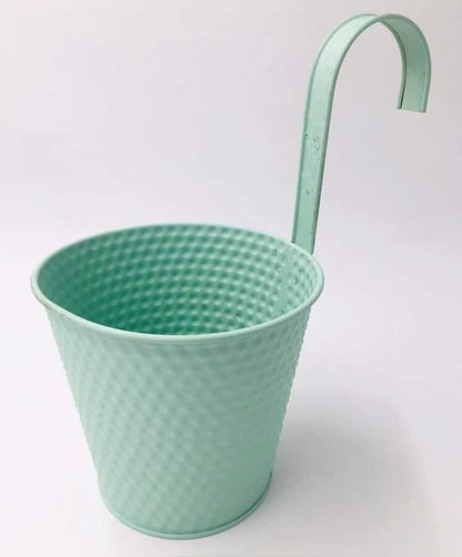 1 PC Metal Hanging Flower Pots - Techmanistan in Pakistan