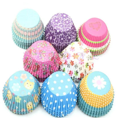 100 Piece's Random Print Disposable Cupcake Liners