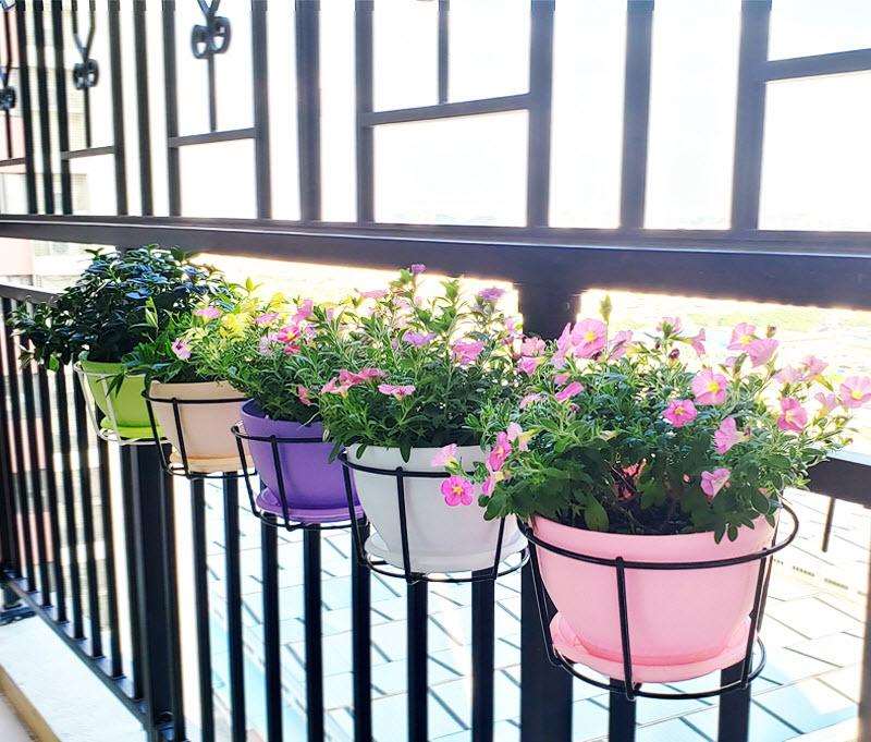 Balcony Railing Fence Flower Pot Stand