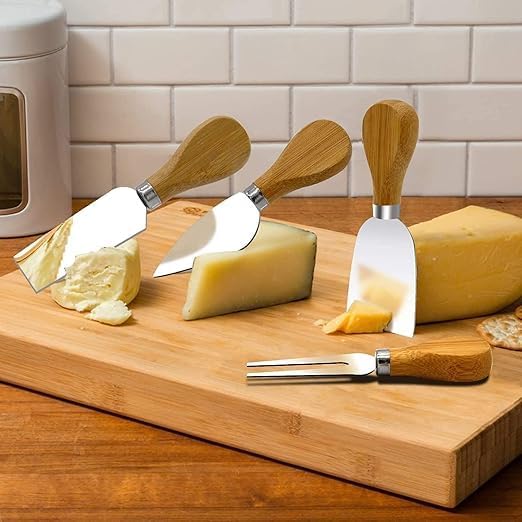 Set of 4 - Stainless Steel Cheese Knives With Wooden Handles