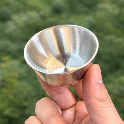 3 Compartment Lunch Box + 2 Condiment Cups