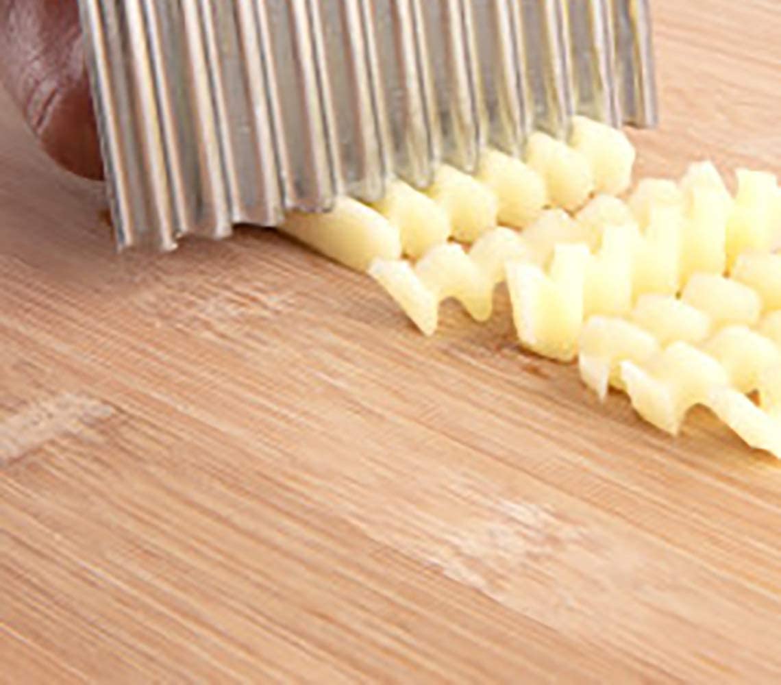 Multifunctional Stainless Steel Potato Wavy Knife Cutter Crinkle Chip Cutter Potato Slicer Stainless Steel Corrugated Knife Wavy Cutter French Fry Cutter Kitchen Gadget Cucumber Carrot Fruit Vegetable My Store