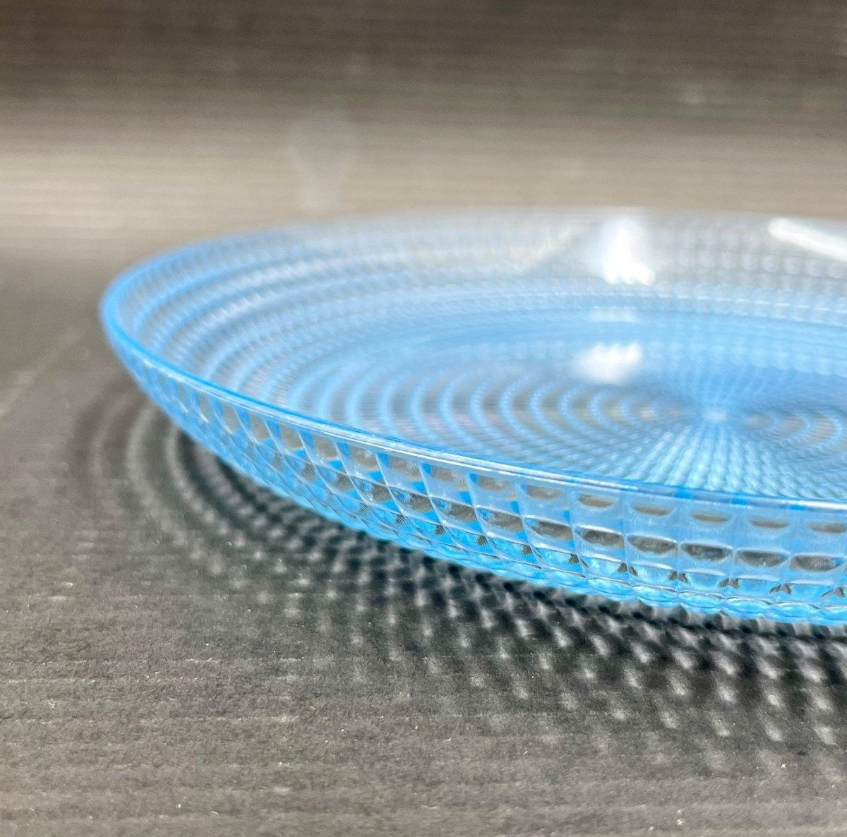 Acrylic Round Serving Plate - Techmanistan in Pakistan