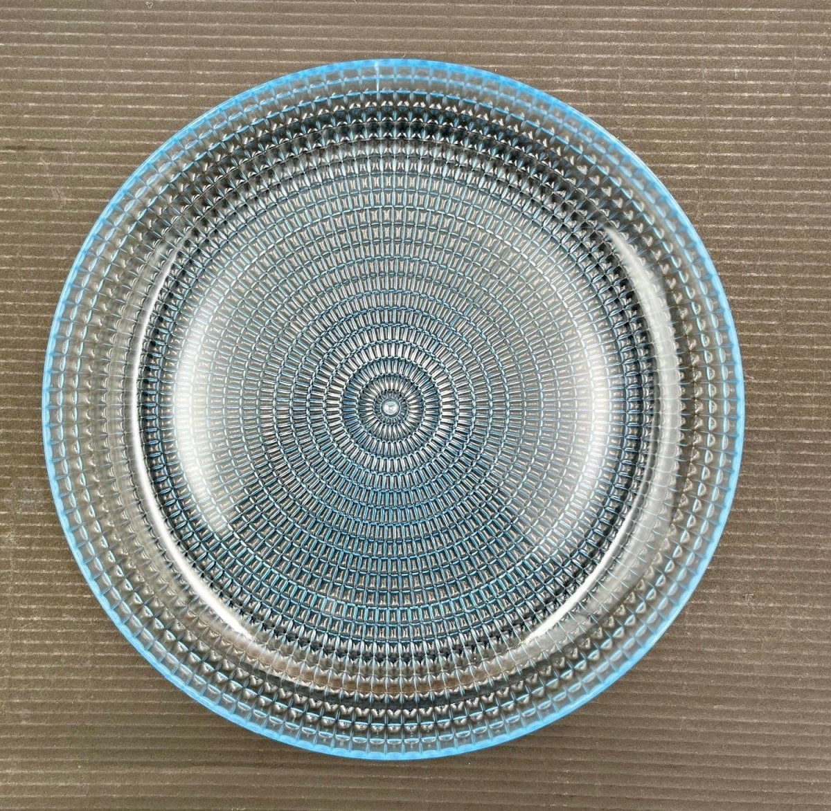 Acrylic Round Serving Plate - Techmanistan in Pakistan
