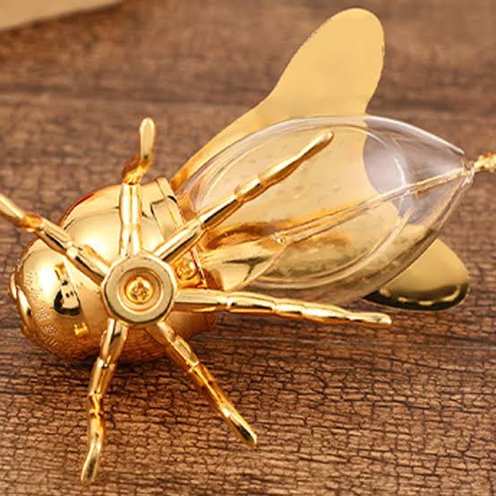 Honey Bee Shape Glass Honey Pot - Techmanistan in Pakistan