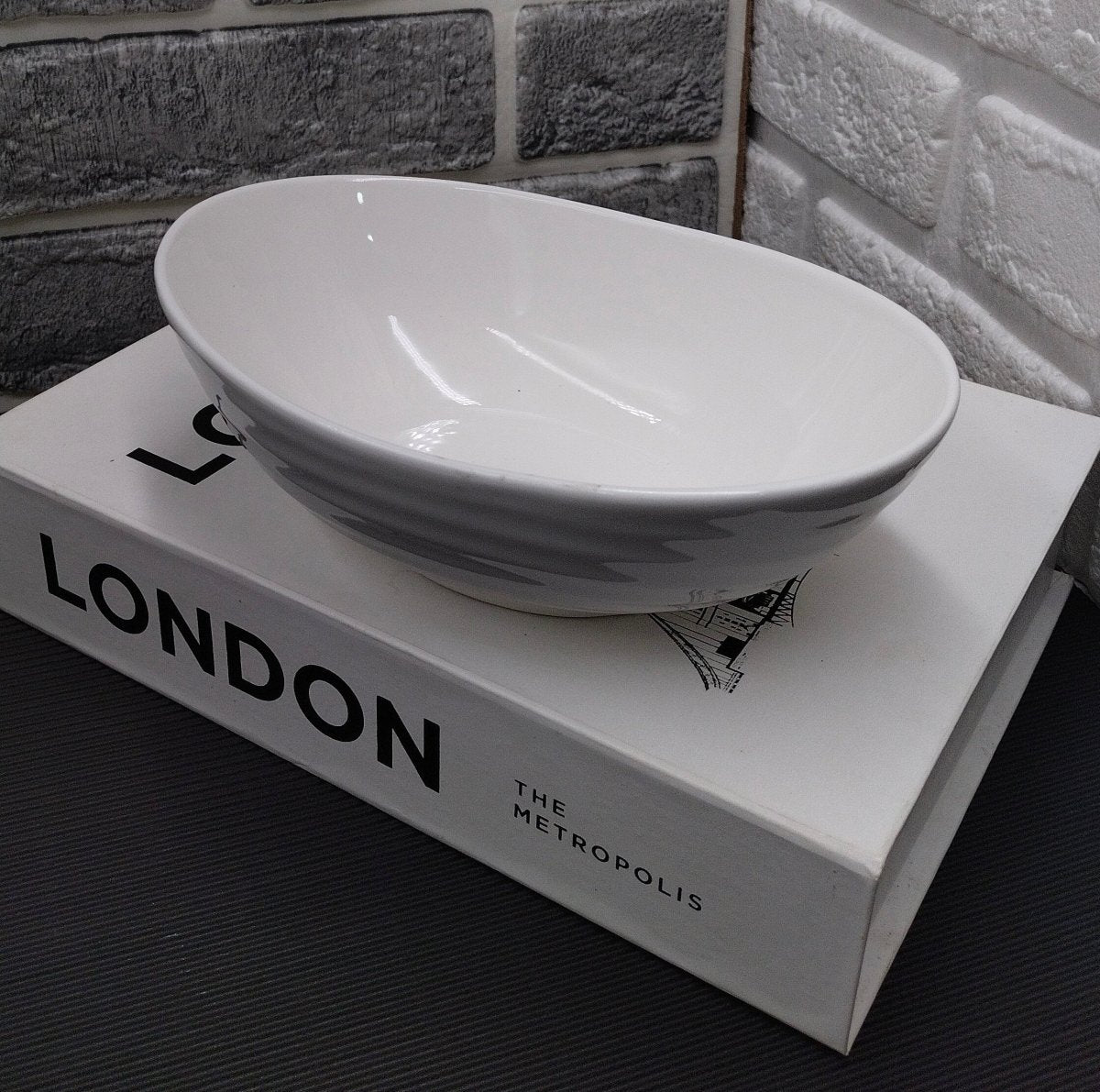 Oval Ceramic Serving Bowl - Techmanistan in Pakistan