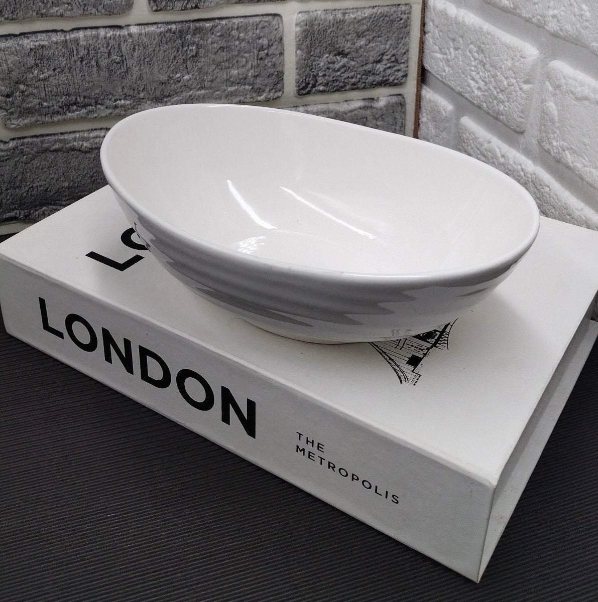 Oval Ceramic Serving Bowl - Techmanistan in Pakistan