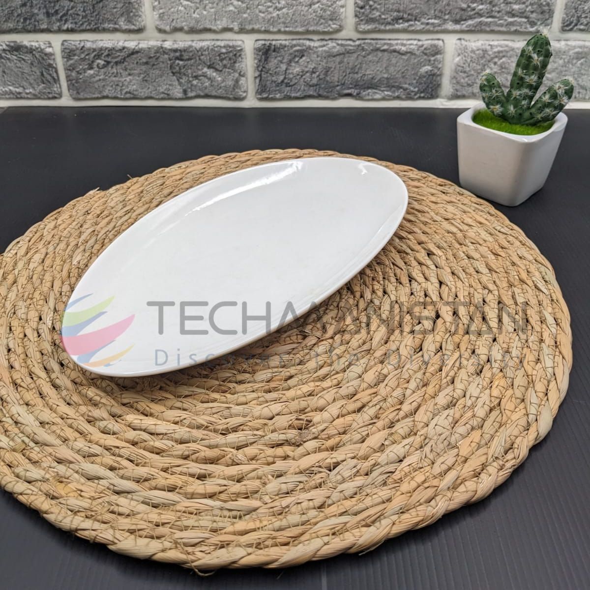 Oval Ceramic Serving Dish - Techmanistan in Pakistan