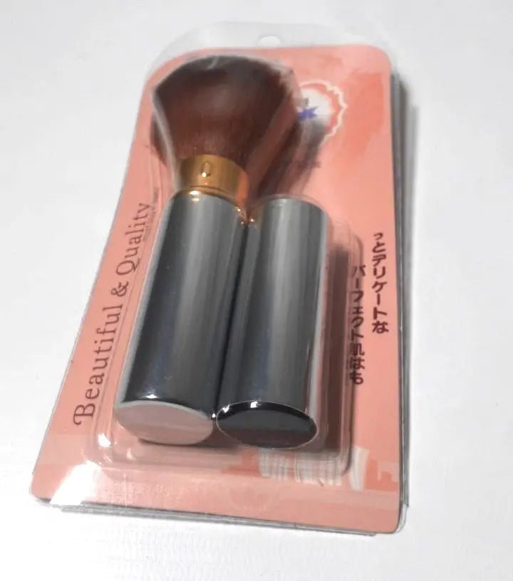 Retractable Makeup Brush for Blush With Cover - Techmanistan in Pakistan