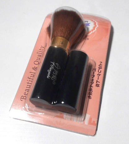 Retractable Makeup Brush for Blush With Cover - Techmanistan in Pakistan